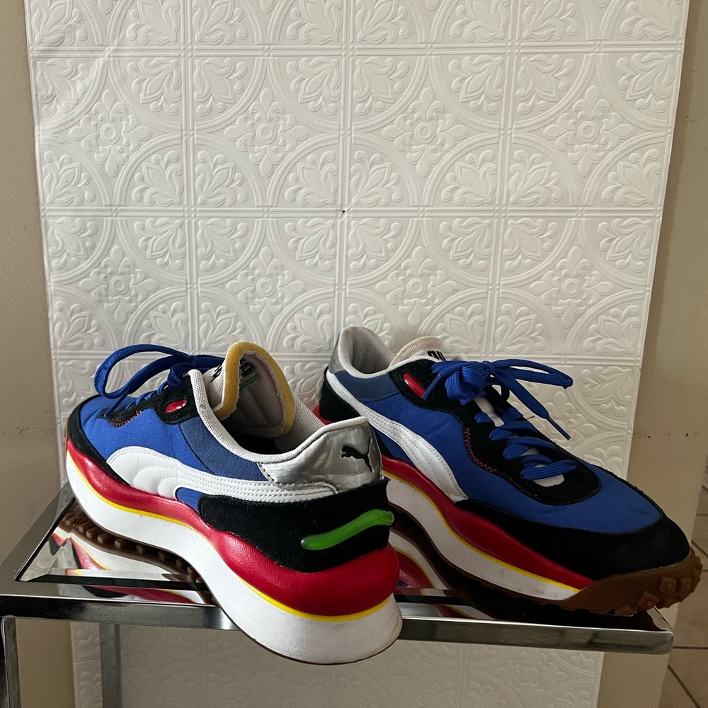 Puma - Picture 2 of 6